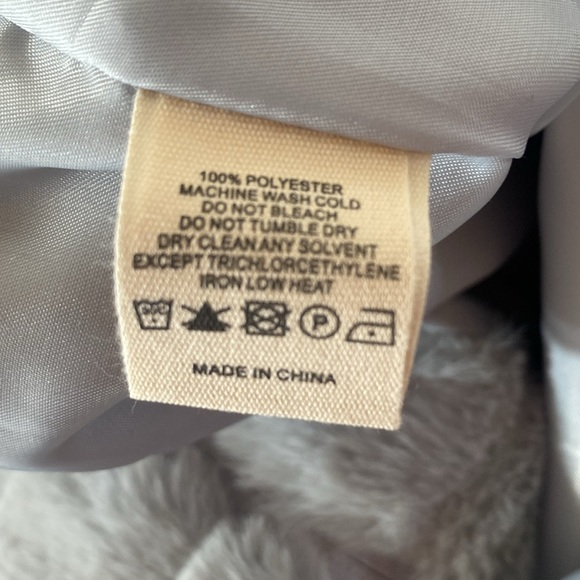 KATYDID FUZZY VEST - Picture 8 of 11